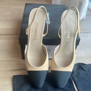 CHANEL Cream and Black Heels with Slingback Design